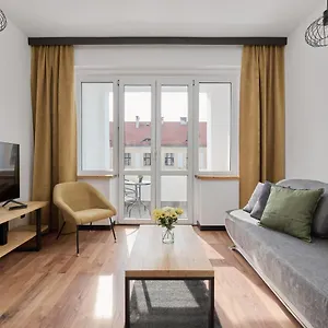  Apartament Norwida With Balcony Downtown By Renters